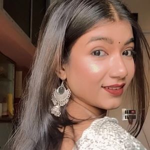 Meet your Posher, Ishani